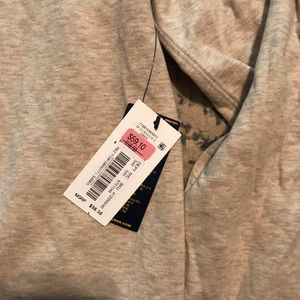 Men’s polo cream pullover with tags